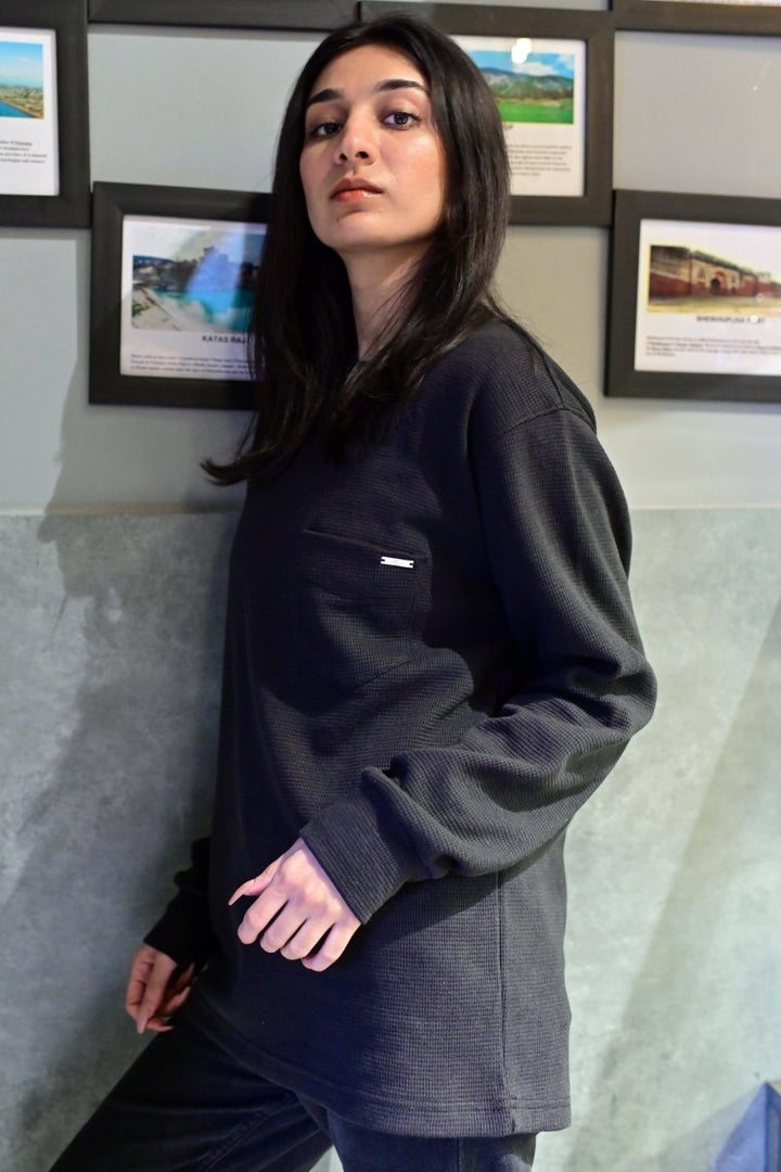 Regular Pullover Sweatshirt (Black) - Andaaz Official